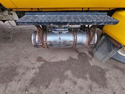 Cummins ISB Exhaust Assembly for a 2012 Ford F-750