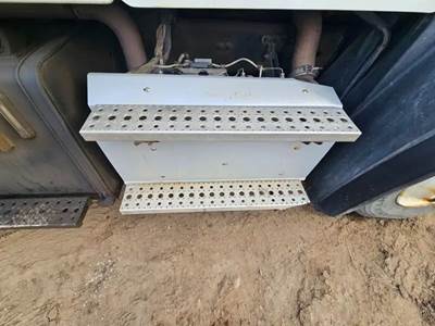 Cummins ISL Exhaust Assembly for a 2016 Freightliner 108SD