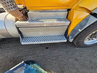 Kenworth T880 Exhaust Pipe