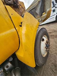 Ford F-750 Fender