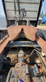 Fontaine Fifth Wheel for a 1992 Mack CH613