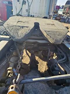 Fontaine Fifth Wheel for a 2003 Freightliner Columbia 120