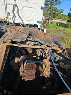 Holland Fifth Wheel for a 2019 Freightliner Cascadia 126