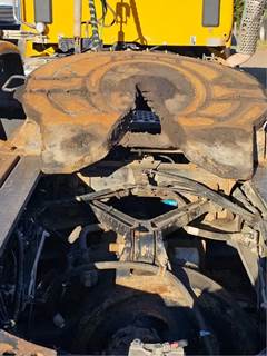Holland Fifth Wheel for a 2021 Kenworth T880