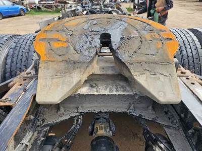 Holland STATIONARY Fifth Wheel for a 2021 Kenworth T680