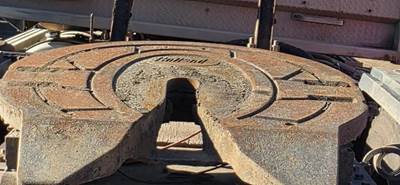 Holland STATIONARY Fifth Wheel for a 2012 Western Star 4900 SA