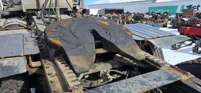 Holland STATIONARY Fifth Wheel for a 2019 Kenworth T880