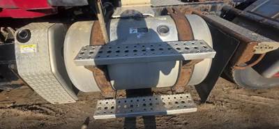 Freightliner Cascadia 125 Left Fuel Tank