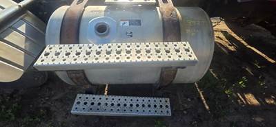 Freightliner Cascadia 125 Right Fuel Tank