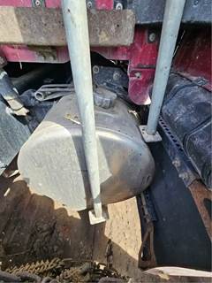 Freightliner Cascadia 126 Right Fuel Tank