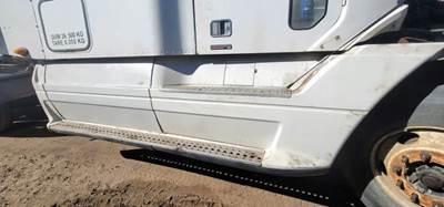 Freightliner Columbia 120 Right Fuel Tank