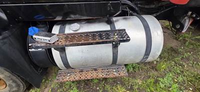 International WorkStar 7600 Left Fuel Tank