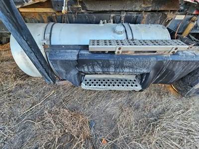 Kenworth T600 Right Fuel Tank