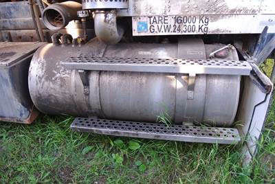 Kenworth T800 Right Fuel Tank