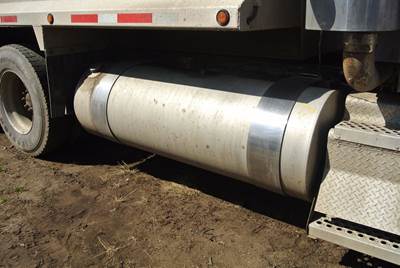 Kenworth T800 Right Fuel Tank