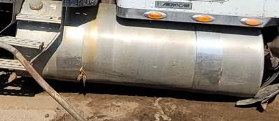 Kenworth T800 Right Fuel Tank