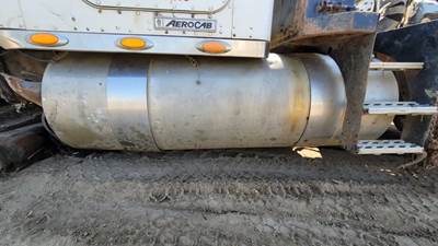 Kenworth T800 Left Fuel Tank