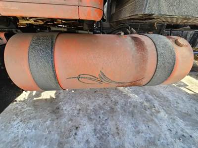 Kenworth T880 Left Fuel Tank