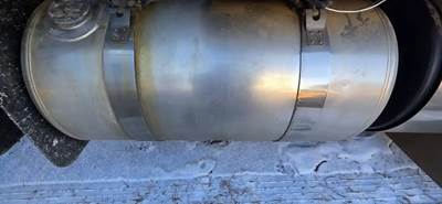 Peterbilt 367 Right Fuel Tank