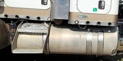 Peterbilt 378 Left Fuel Tank