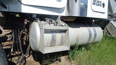 Peterbilt 388 Left Fuel Tank