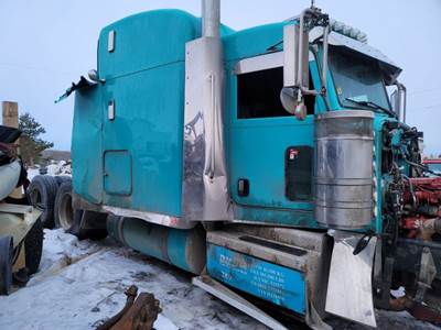 Peterbilt 389 Right Fuel Tank