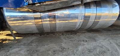 Peterbilt 389 Right Fuel Tank