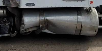 Peterbilt 389 Left Fuel Tank
