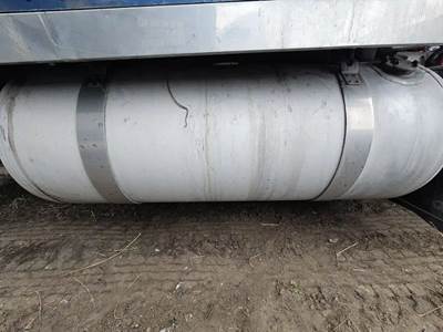 Peterbilt 389 Left Fuel Tank