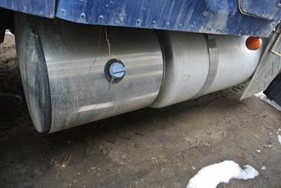 Peterbilt 579 Left Fuel Tank