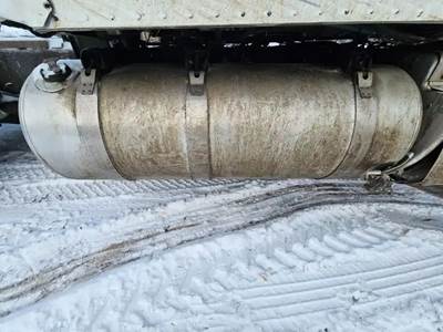 Peterbilt 579 Right Fuel Tank