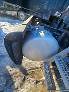 Peterbilt 579 Left Fuel Tank