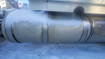 Volvo VNL Right Fuel Tank