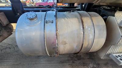 Western Star 4900SA Right Fuel Tank for a 2013 Western Star 4900 SA