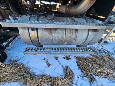 Western Star 4900SA Left Fuel Tank for a 2007 Western Star 4900 SA