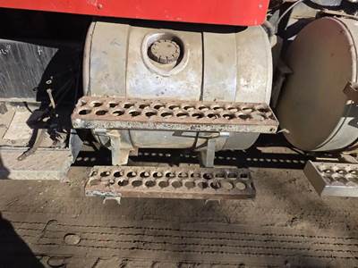 Western Star 4964-2 Right Fuel Tank