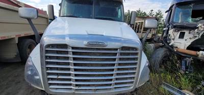 Freightliner Cascadia 125 Grille