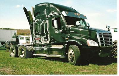 Freightliner Cascadia Grille