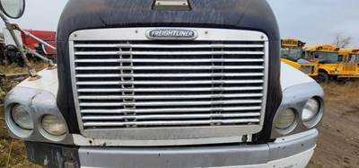 Freightliner Century Class 112 Grille for a 1999 Freightliner CENTURY CLASS 12