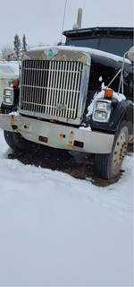 International 9300 Grille