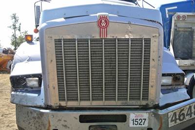 Kenworth T800 Grille