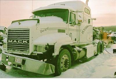 Mack CH613 Grille