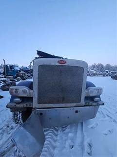 Peterbilt 389 Grille