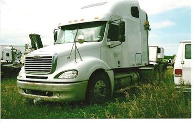 Freightliner Columbia Headlight Assembly