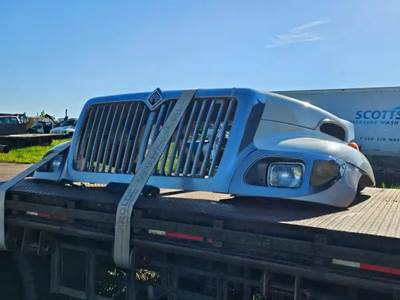 International 7400 Hood