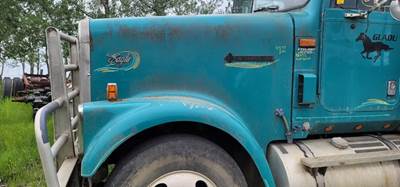 International 9300 Hood