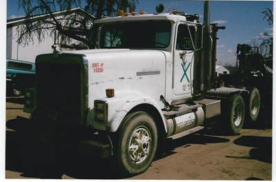 International 9370 Hood