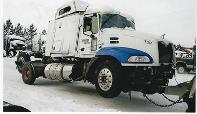 Mack Pinnacle CXU613 Hood for a 2015 Mack CXU613