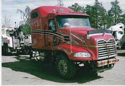 Mack Pinnacle CXU613 Hood for a 2011 Mack CXU613