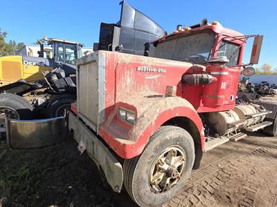 Western Star 4964-2 Hood